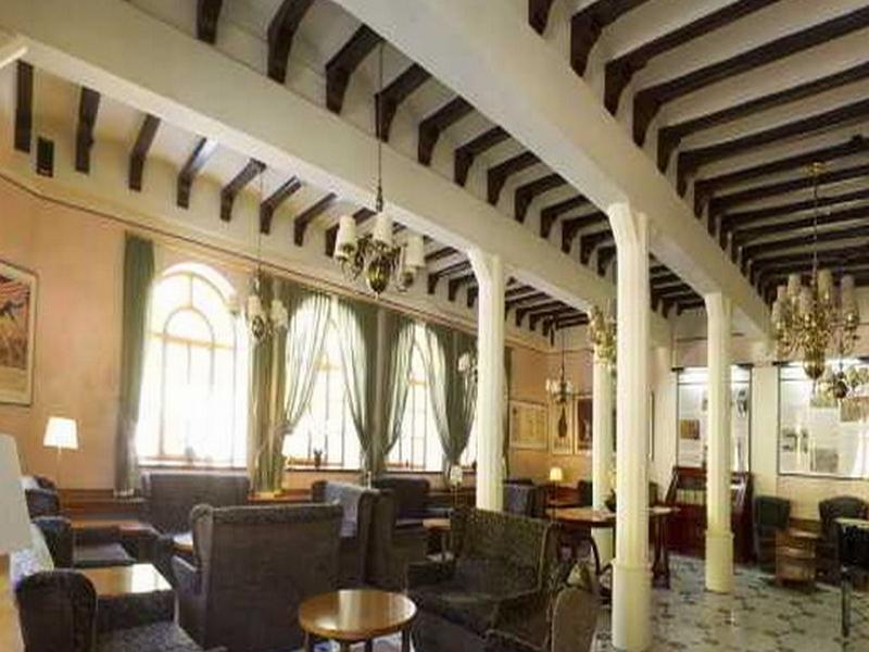 瓦尔努里亚公寓式酒店 克拉尔夫斯 外观 照片